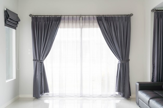 curtain and blinds